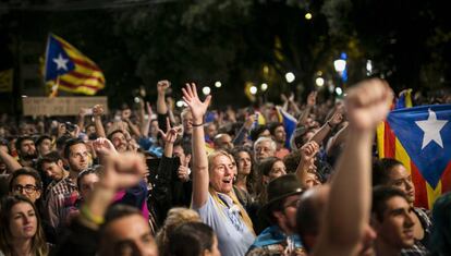 Concentraci&oacute; a la pla&ccedil;a de Catalunya.