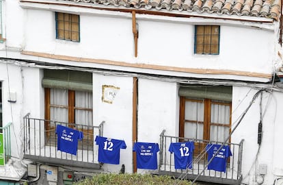 Balcones del centro de Getafe durante las celebraciones del último ascenso.