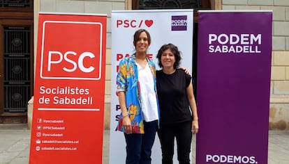 Marta Farrés (izquierda) y Marta Morell, este viernes en la presentación del pacto. 