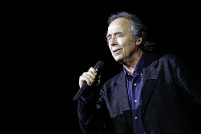 El cantautor Joan Manuel Serrat, durante un concierto en el madrileño teatro de la Zarzuela en 2010.