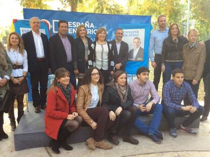 Isabel Bonig, en el centro, en el acto de inicio de campaña electoral del PP de la provincia de Castellón.