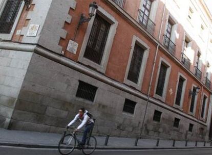 Fachada del convento de las Reparadoras en la calle de Torija.