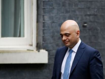 El ministro de Economía, Sajid Javid, dimite por su enfrentamiento con Downing Street