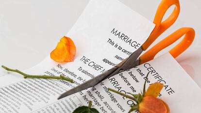 25.000 parejas se han casado ya ante notario... y 27.000 se han divorciado