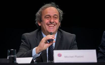 Platini, durante la rueda de prensa en Zúrich, este jueves.