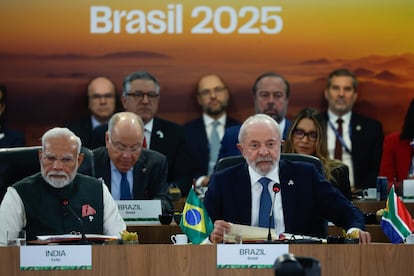  Luiz Inácio Lula da Silva y Narendra Modi en la cumbre de los BRICS, en Río de Janeiro.