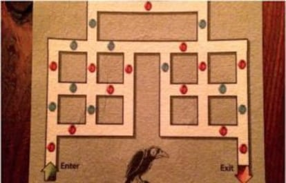Se trata de entrar por la izquierda en el circuito de la figura y salir por la derecha, pasando alternativamente por puntos de distinto color, o sea, según la secuencia rojo-azul-rojo-azul-rojo…