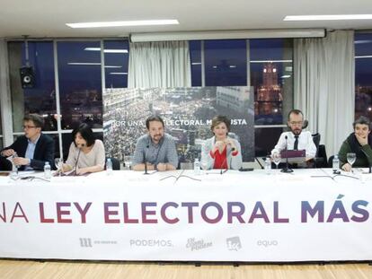 Presentaci&oacute;n de Unidos Podemos de su propuesta de reforma electoral.