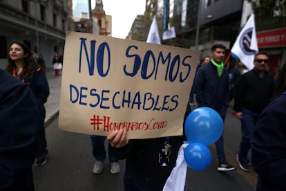 protesta de fenats por despidos de los honorarios covid