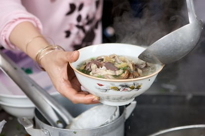El tradicional pho de Vietnam.