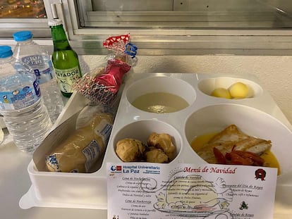 Menú de Navidad suministrado en el hospital de La Paz de Madrid. 