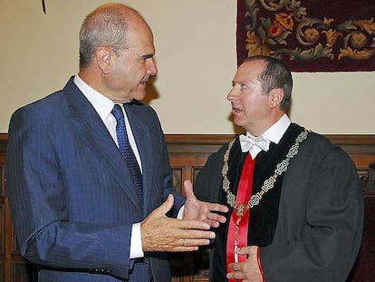 Juan Cano Bueso y Manuel Chaves