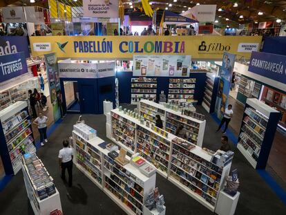 El pabellón de literatura nacional en la Feria Internacional del Libro de Bogotá (FILBO) 2023, este 19 de abril.
