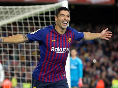 Súarez, en el clàssic de la temporada passada en el Camp Nou.