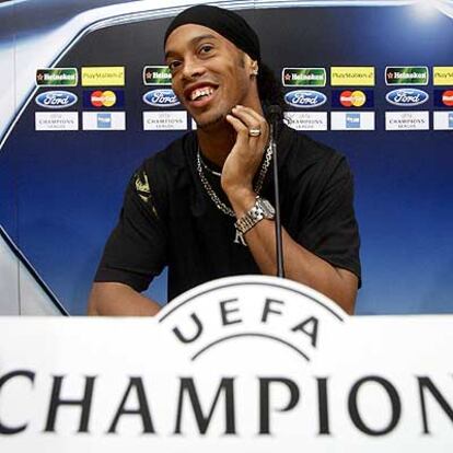 Ronaldinho, durante la conferencia de prensa de ayer.