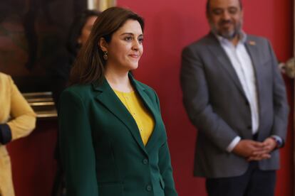 Marcela Sandoval en la ceremonia de cambio de gabinete en el palacio de La Moneda.