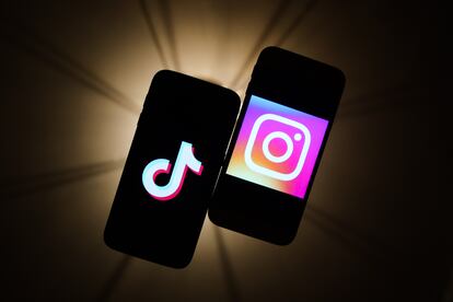 Reels de Instagram todavía no ha podido hacerse con el mercado del gigante TikTok de ByteDance. (Jakub Porzycki/NurPhoto via Getty Images)