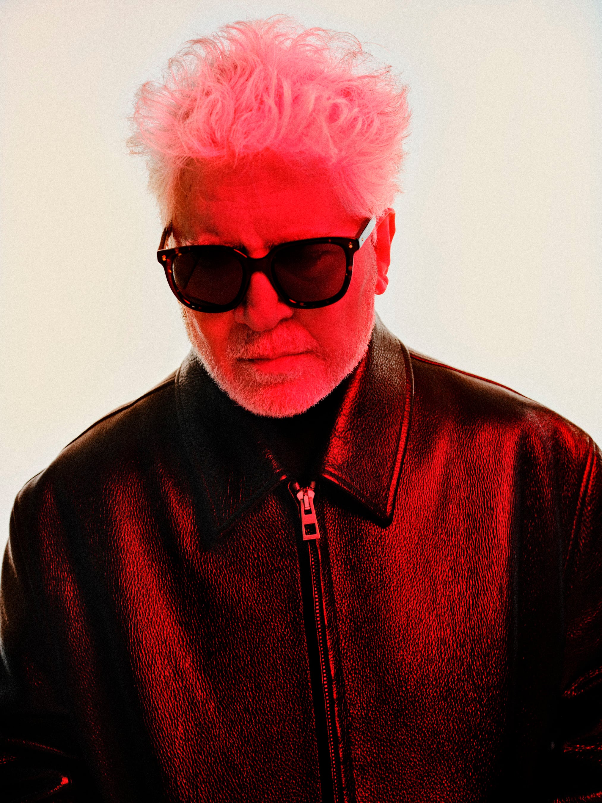 Pedro Almodóvar: “Mi pudor se ha resquebrajado. Ahora me siento más desnudo”