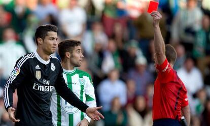 Cristiano ve la roja por agredir a Edimar. / Gonzalo A. Moreno (Getty)