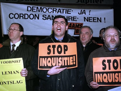 El partido político Vlaams Blok, el primer conjunto político al que se le ha aplicado un cordón sanitario, en Bruselas en 1998.