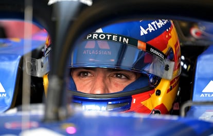 Carlos Sainz durante las prácticas en el GP de Australia este sábado.