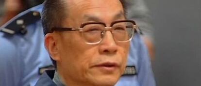 El exministro de ferrocarriles Liu Zhijun ante el tribunal que le acusa de corrupci&oacute;n y abuso de poder en Pek&iacute;n. 