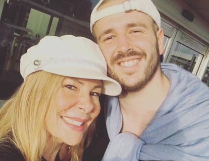 Álex Lequio y su madre, Ana Obregón, en una foto de Instagram.