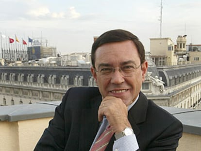 Juan Vázquez, rector de la Universidad de Oviedo.