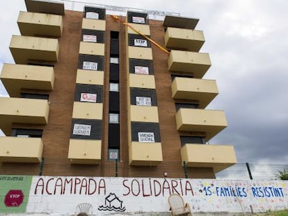 The apartment block occupied by the Mortgage Victims Platform in Salt.