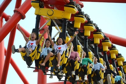 Monta&ntilde;a rusa de Dragon Park, situado en la ciudad de Ha Long.