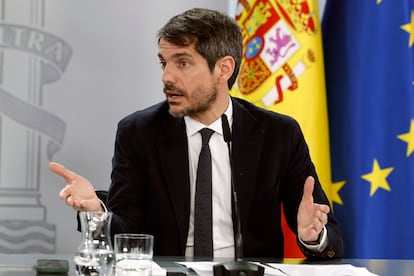 El ministro de Cultura, Ernest Urtasun, en la rueda de prensa posterior al Consejo de Ministros.