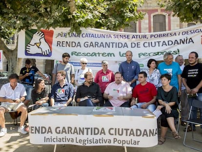 Una concentració per demanar la renda garantida de ciutadania.