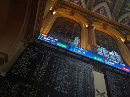 Vista de una de las pantallas de la Bolsa de Madrid.