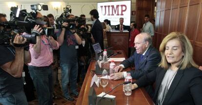 La ministra de Empleo, Fatima Bañez, en Santander.