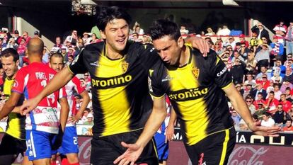 Helder Postiga celebra la consecuci&oacute;n del primer gol de su equipo.