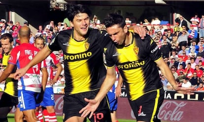 Helder Postiga celebra la consecuci&oacute;n del primer gol de su equipo.