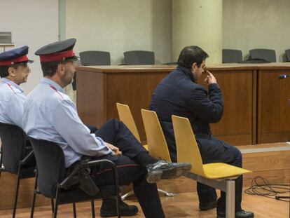 Alejandro Ruiz en el banc dels acusats de l'Audiència de Lleida.