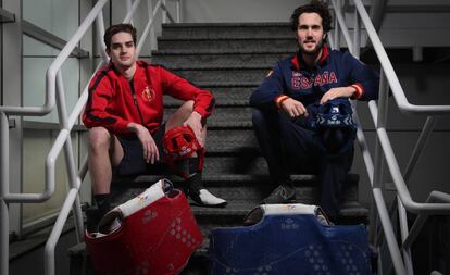 Javier Pérez (I) y Raúl Martínez, posan en las instalaciones del CAR de Madrid. 