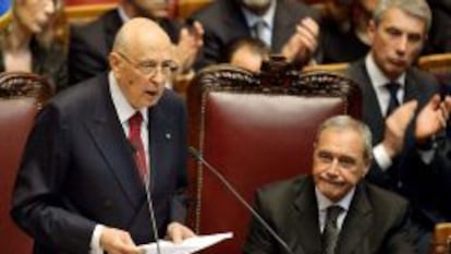 Giorgio Napolitano jura su cargo tras ser reelegido presidente de Italia, esta tarde, en Roma.