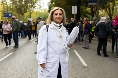 Ana Tijera, 60 años, enfermera. 