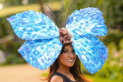 Los tocados extravagantes son también una costumbre en Ascot.