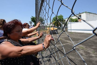 En Veracruz, al menos ocho personas murieron en un motín en un penal en abril. 