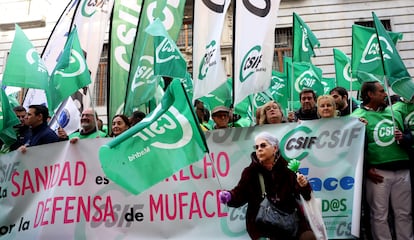 Protesta de Muface frente al ministerio de Hacienda. 