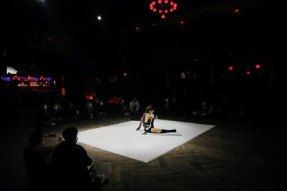 Uno de los momentos de CLUBS, en su edición de 2022, en la sala Apolo de Barcelona.