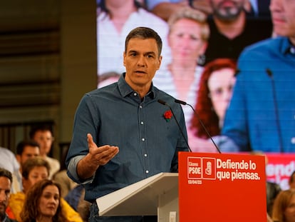 Pedro Sánchez, en un mitin en Cáceres, este jueves.