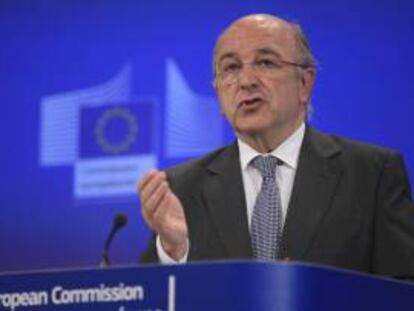 El comisario europeo de Competencia, Joaquín Almunia, durante una rueda de prensa. EFE/Archivo