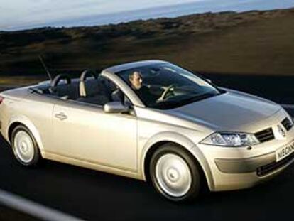 La versión descapotable del Mégane estrena un innovador techo rígido de cristal.