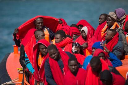La llegada de un grupo de migrantes a Málaga el pasado 9 de junio.