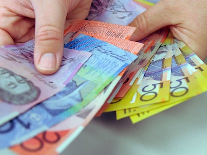 Australia is removing the British monarchy from its banknotes.