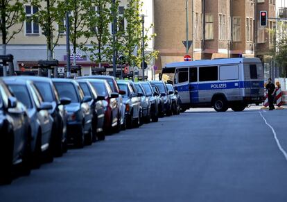 Las autoridades berlinesas han puesto a disposición de los ciudadanos afectados dos albergues y varios alojamientos colectivos ya que cerca de 10.000 personas han sido evacuadas.